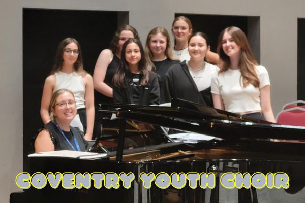 Youth choir group image